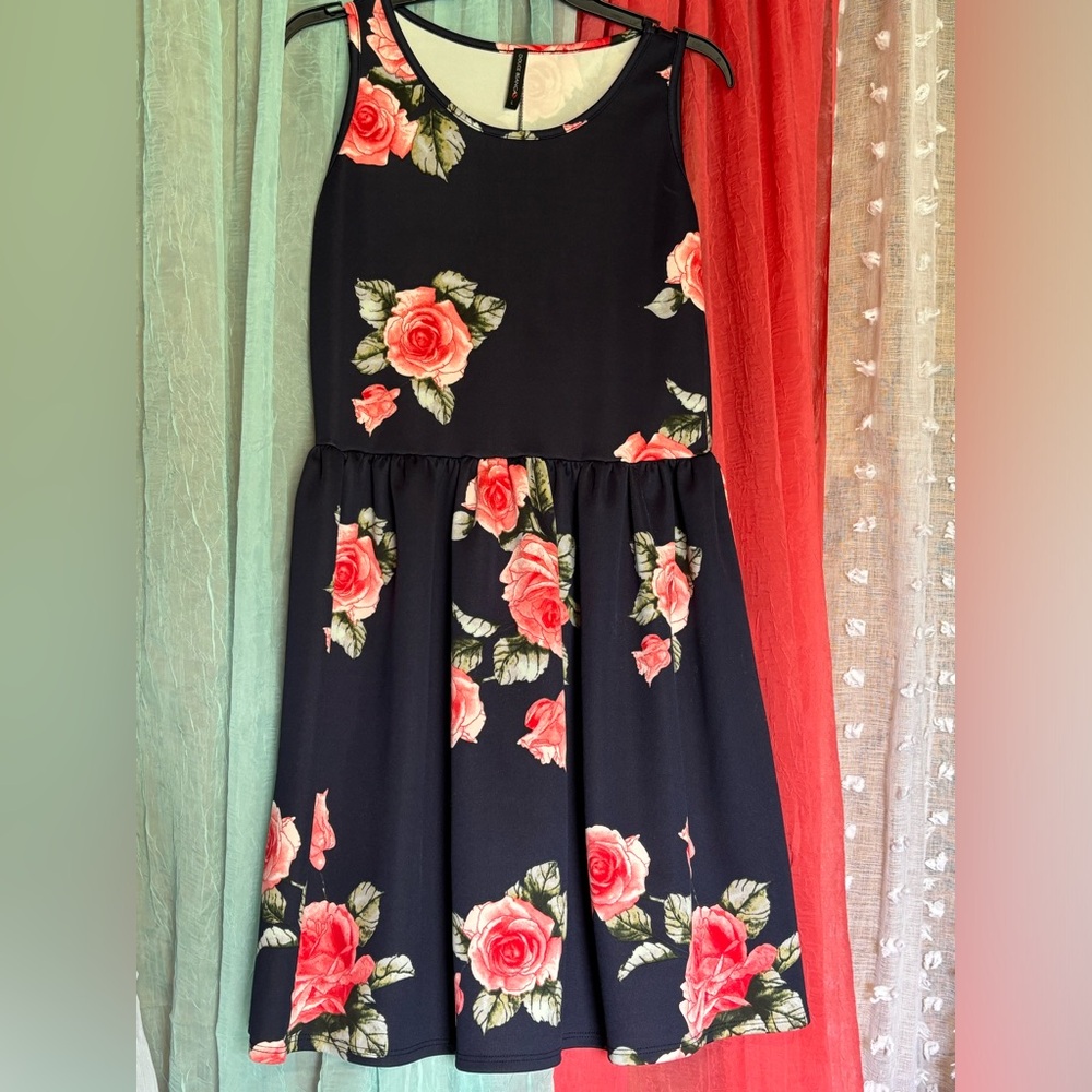 Dolce Bianca sleeveless dress- large